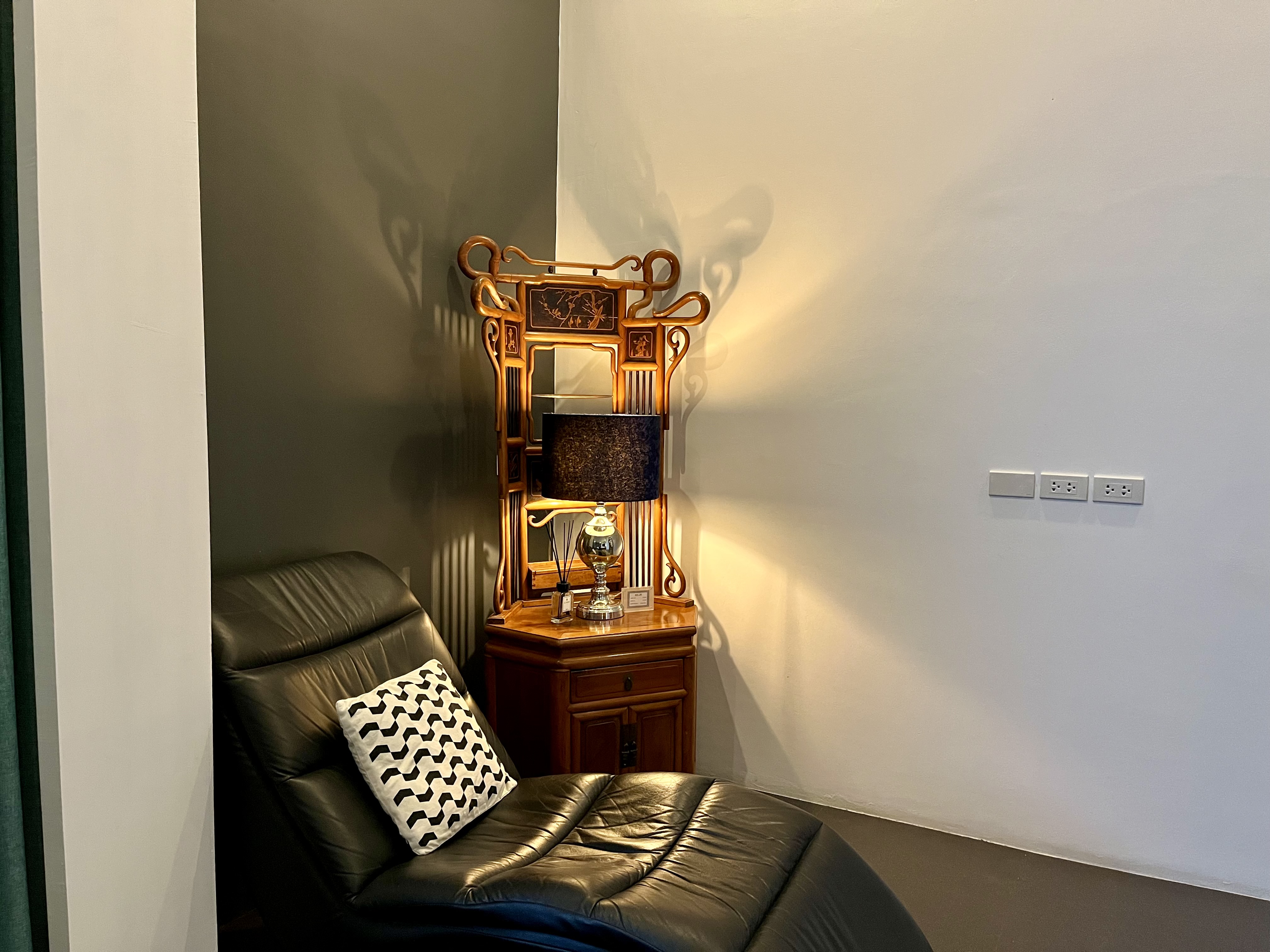 Mountain Suite - Image 4